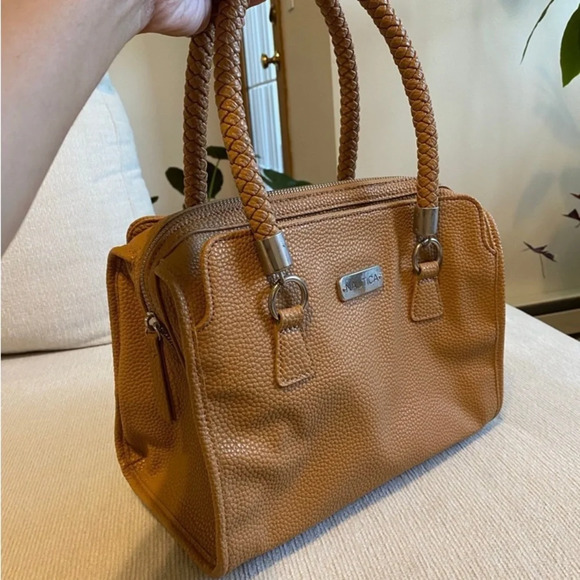 Nautica Tan medium Handbag with braided Handles . Like New condition. - Picture 2 of 12